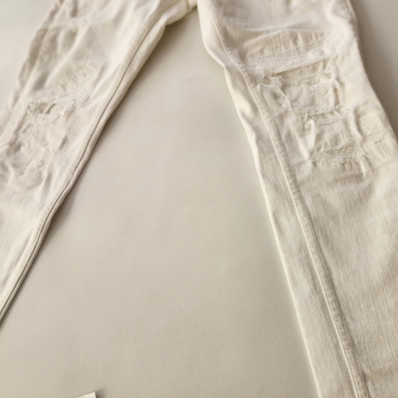 NWOT- Zara Men's White Distress Skinny Jeans - Picture 3 of 11